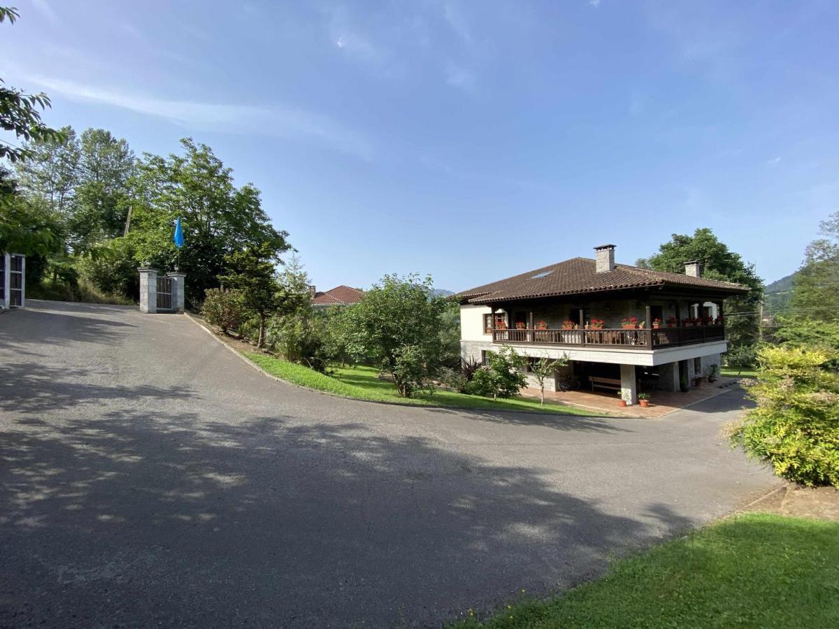 Casa De Los Carpinteros Arriondas Kültér fotó