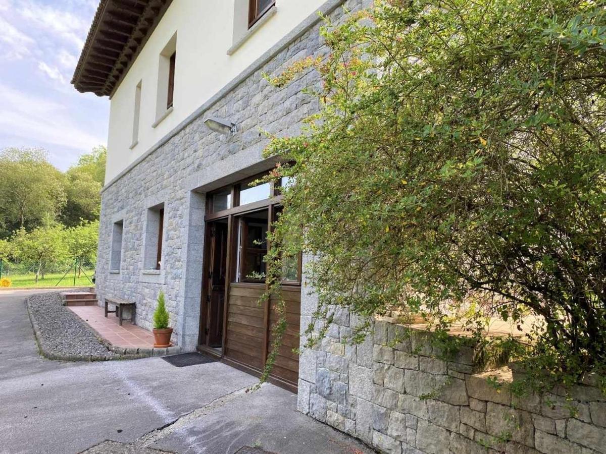 Casa De Los Carpinteros Arriondas Kültér fotó